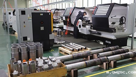 硬质合金车刀精加工内孔的方法