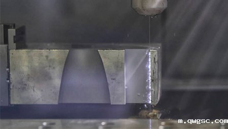 三种深孔精密零件加工办法一览