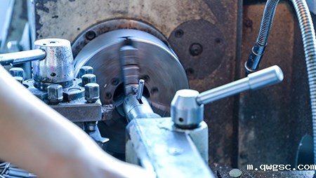 数控铣床加工硬质合金球面产生误差该如何补救