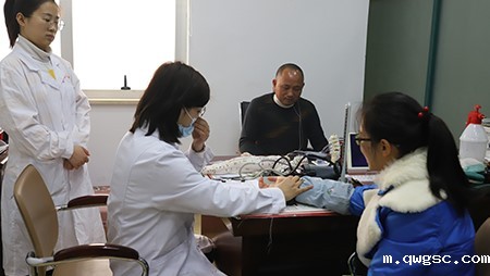 关爱职工健康 qwgsc开展中医诊疗活动
